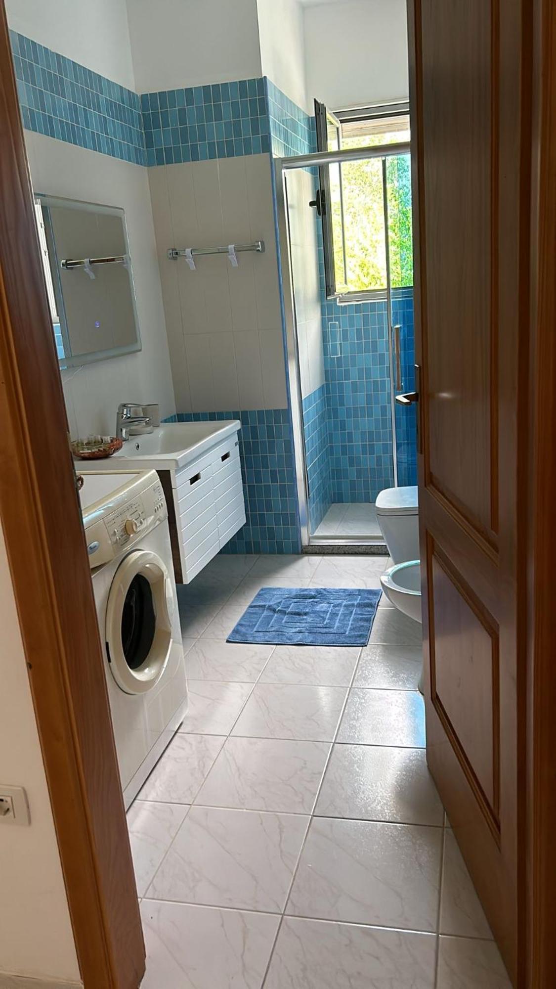 Appartamento Laura Con Vista Lungomare Vlorë Exterior foto